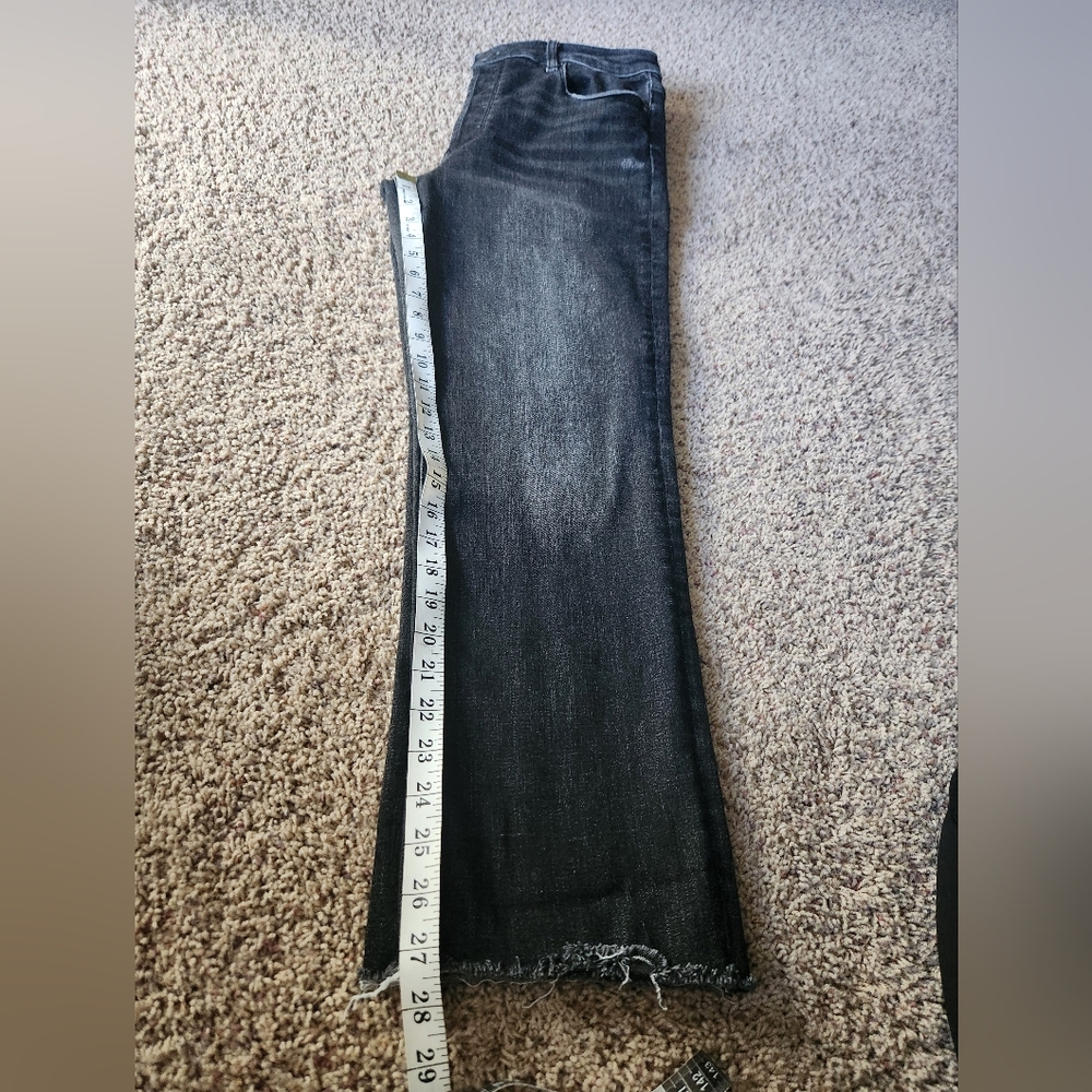 Evereve The Ever Straight Jeans Black Raw Hem Size 31 - Picture 11 of 11